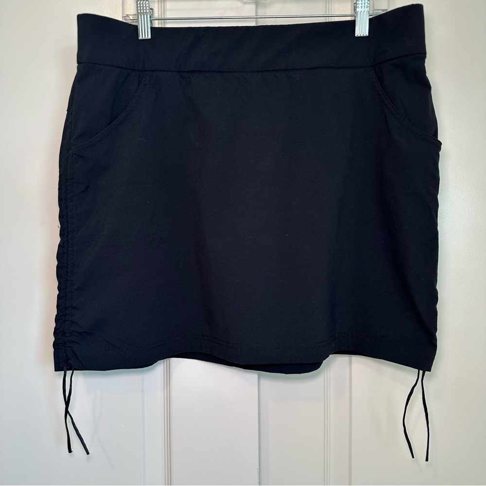 Columbia Black Skort with Logo Detail Size XL
